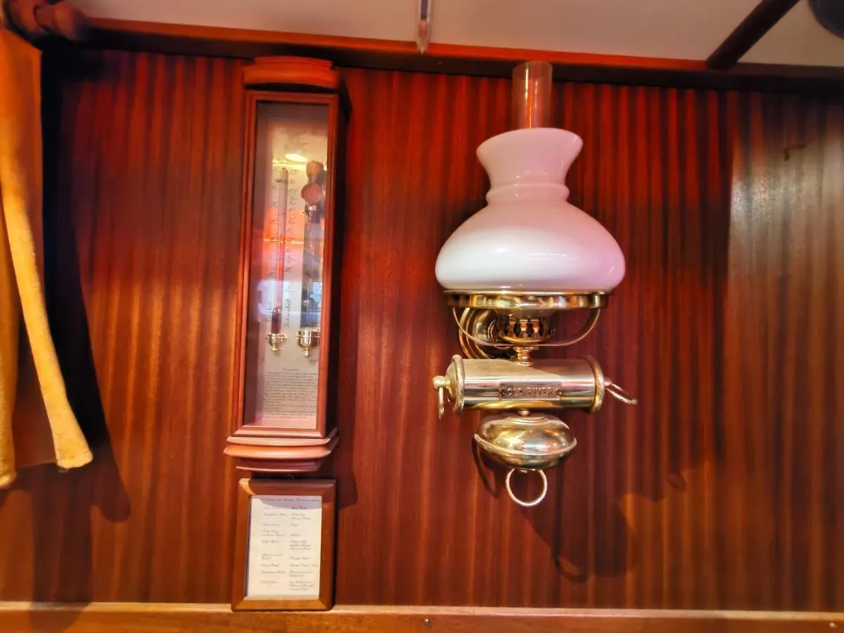 Tekne Lisbeth 1902 Otel Malestroit
